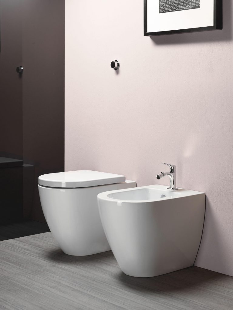 Pura BTW WC and bidet