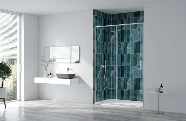 arysto-sleek-sliding-door-in-recess-chrome